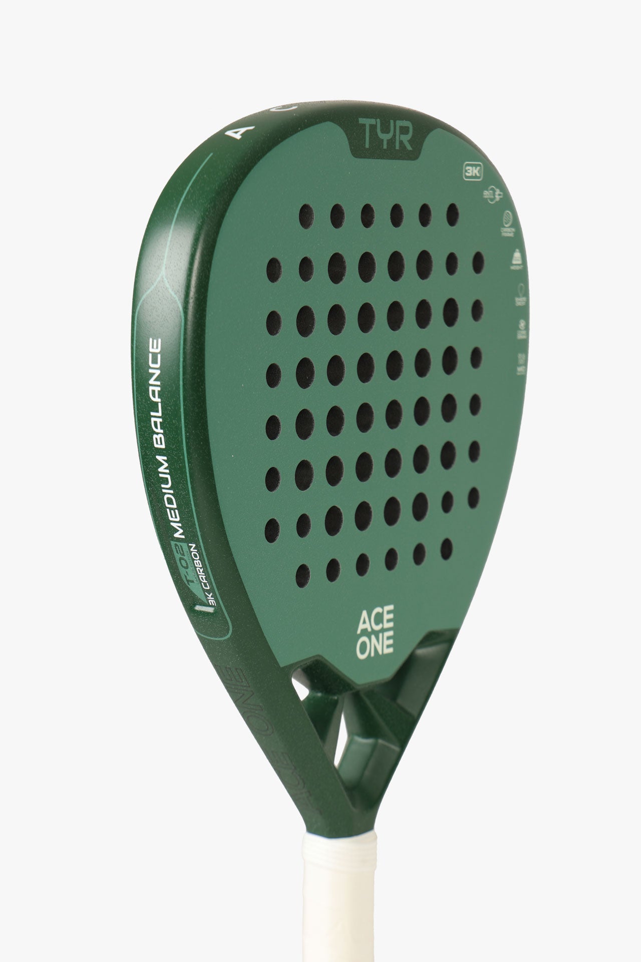 ACE ONE TŸR Green padel racket lifestyle shot